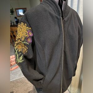 Bob Mackie Fleece Jacket Black Chrysanthemum Embroidered sleeve with Zip Sz XXL